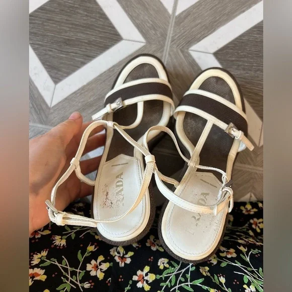 Y2K Prada T Strap Wedge Sandals, size 36.5 - Picture 3 of 7
